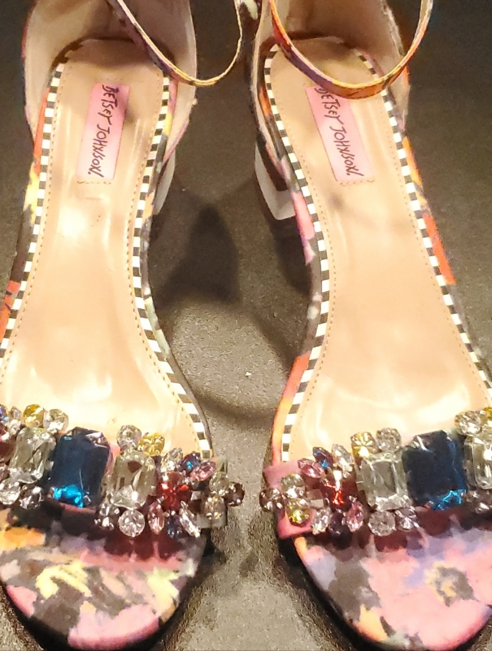 Betsy Johnson Floral Heels Size 9